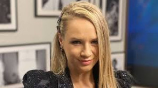 Напълно мистериозно! Лора Караджова роди трето (Кръсти го на светец)