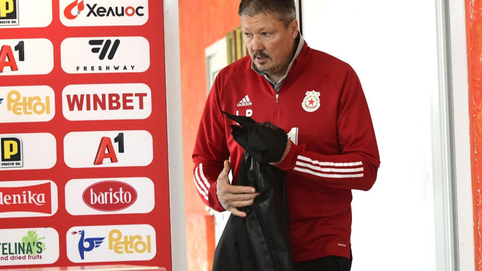 Футболът ни към борещия се за живота си Любо Пенев: Ще спечелиш и този мач