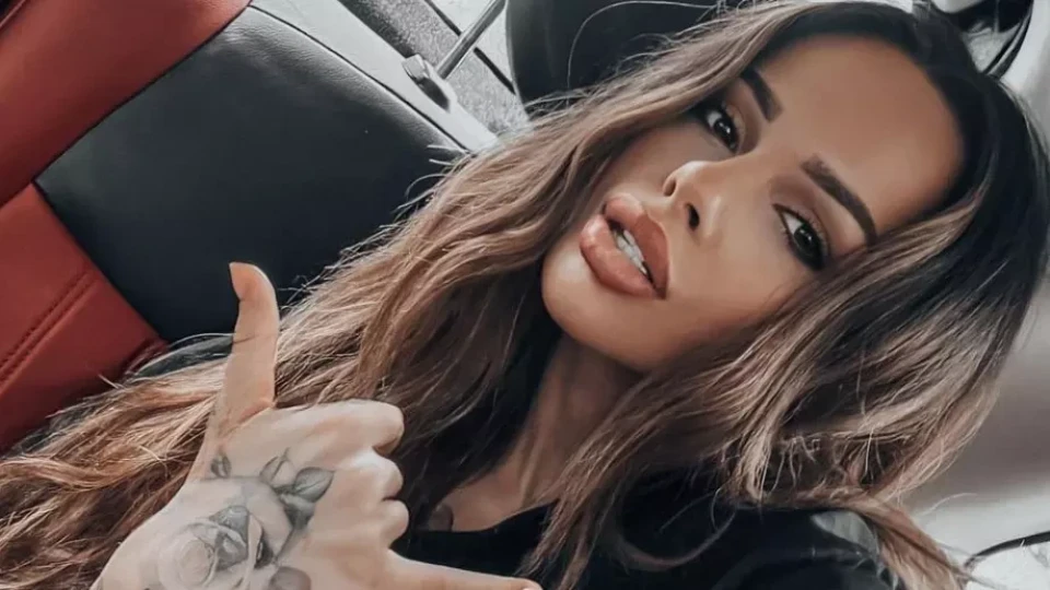 Ер*тично съдържание и дрога: Така Сузанита изкарва парите си