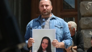 Картините на Сияна станаха част от коледната украса в Пловдив