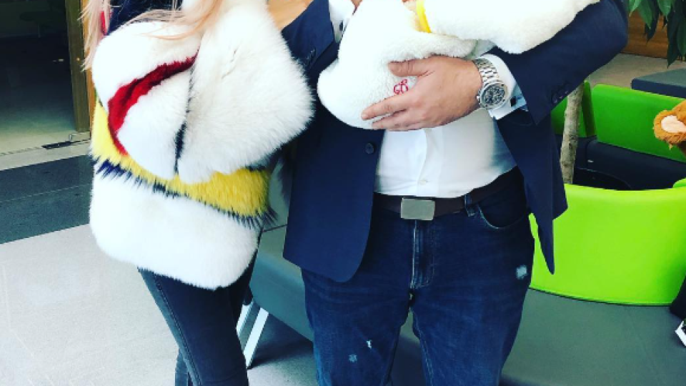 БОМБА!! Тоца родила тайно, заради датата – третото й бебе се появило на 17 декември, а тя пуска кадри от Дубай! (ВИЖ ТУК)