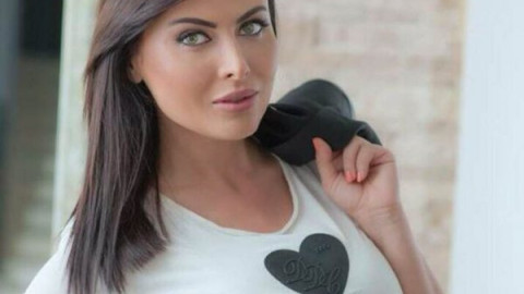 Риалити звезда в агония: Лили Ангелова от Биг Брадър стана жертва на модата (ФОТО)