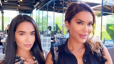 Бони в шок: Дъщеря й Михаела се изнесе от вкъщи, за да живее с мъж! (още подробности)