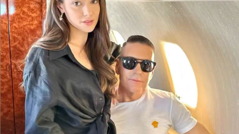 С парите вървят и условия: Дъртият милионер Ваньо Алексиев нареди на Валерия да бъде по "цици" на празниците! (СНИМКИ)