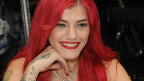 Край на агресията и дрогата: Жана Бергендорф започва на чисто заради сина си