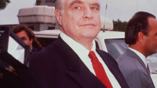 Марлон Брандо ли е биологичният баща на най-малкия син на Майкъл Джексън?