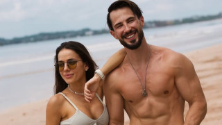 ОХ, ДУШИЧКА!! Вижте Наум Шопов с цицки и коремче на бременна жена! (водещият на „Ергенът“ кърти - СНИМКИ)