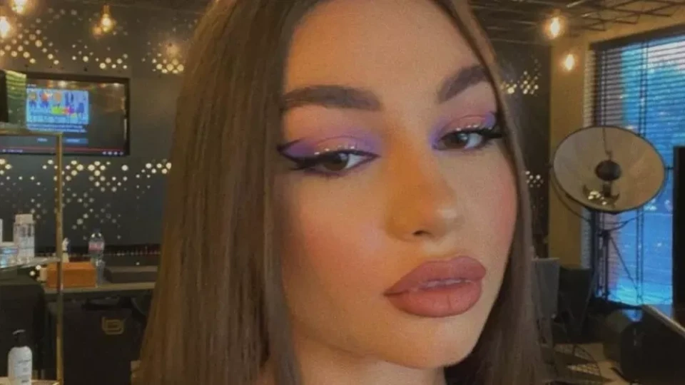 Порасналата поп сензация Крисия Тодорова: Всеки ден тренирам в залата, за да качвам килограми и мускулна маса