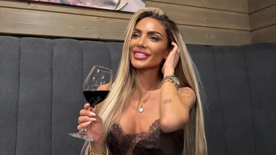 Скъса ли джоба? Златка Райкова спешно продава вещите на Карен