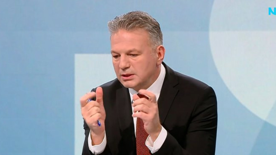 И този брак ли се провали? Водещият Ники Дойнов свали халката