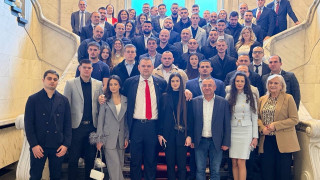 Делян Пеевски, лидер на ДПС и ПГ на ДПС-НОВО НАЧАЛО се срещна с младежи от Пазарджик