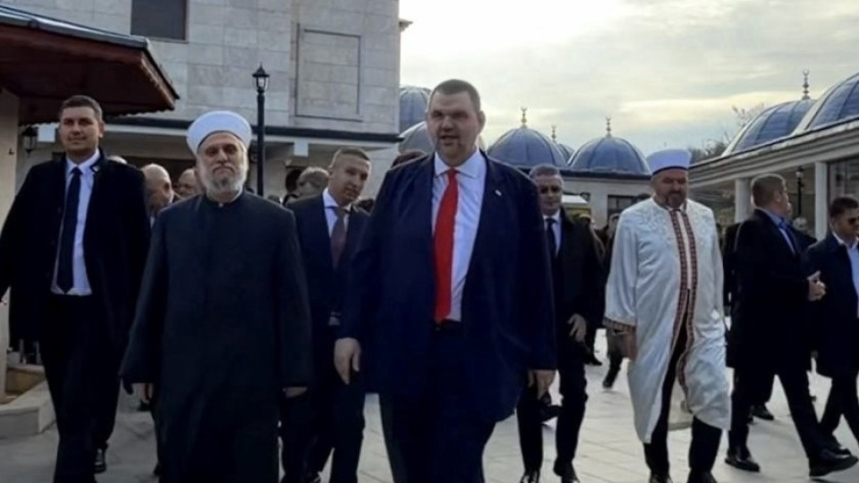 Делян Пеевски, лидер на ДПС и ПГ на ДПС-НОВО НАЧАЛО: Нека свещеният месец Рамазан вдъхнови всички към добри дела!