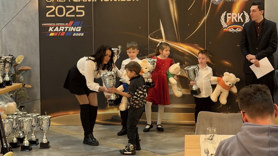 Най-младият български пилот зад граница Аксел Хранов триумфира като вицешампион в IAME Series Румъния