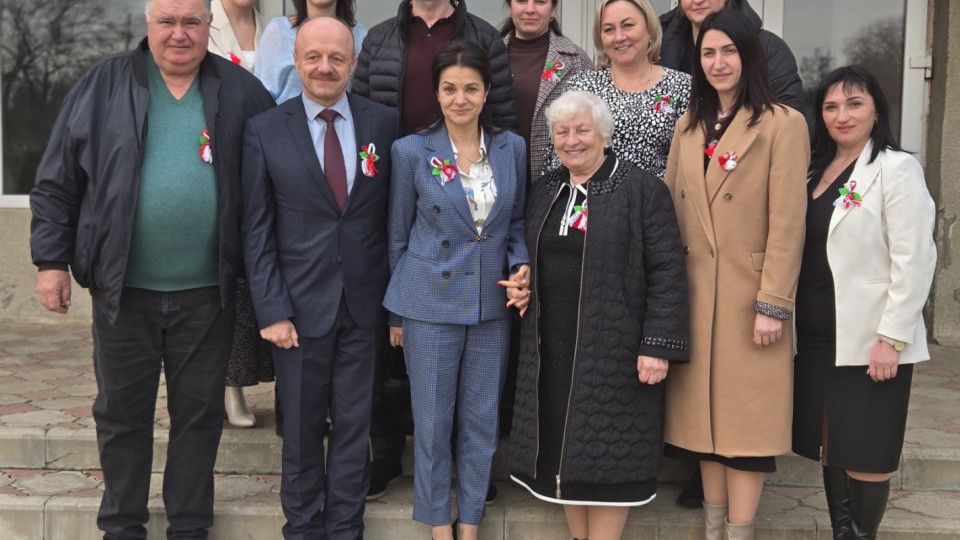 Росица Кирова в Кулевча при откриване на нов езиков кабинет: „Мисия „Българи“ е грижа за бъдещето. Богат си с това, което даваш. “