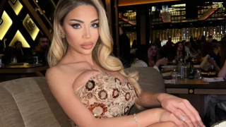 ШОК!! Шермин показа криви ц*ци в мрежата: Стоят й като чуждо тяло! (СНИМКИ)