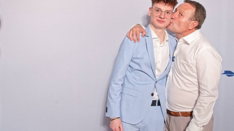 Птичето излетя, но одобри годежа: Димитър-младши заби печат на връзката на баща си