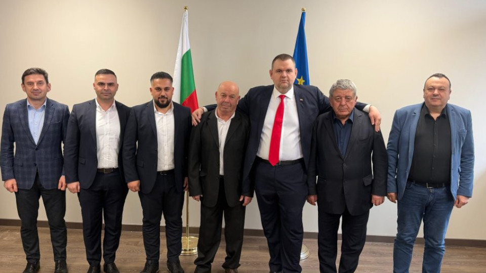 Пеевски предупреди, че се правят опити за ала-бала на изборите с наше МВР и се закани: Няма да стане! ДПС е партията на хората и който не го разбира, остава в миналото! (СНИМКИ)