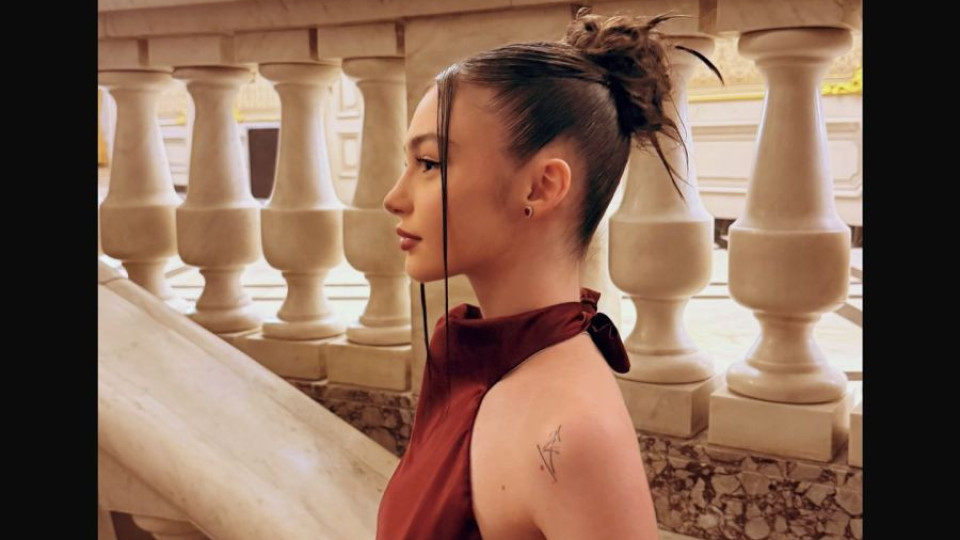 Холивуд пасти да яде: Крисия и Никола Цолов смаяха със звездна визия в Народния театър! (СНИМКИ)