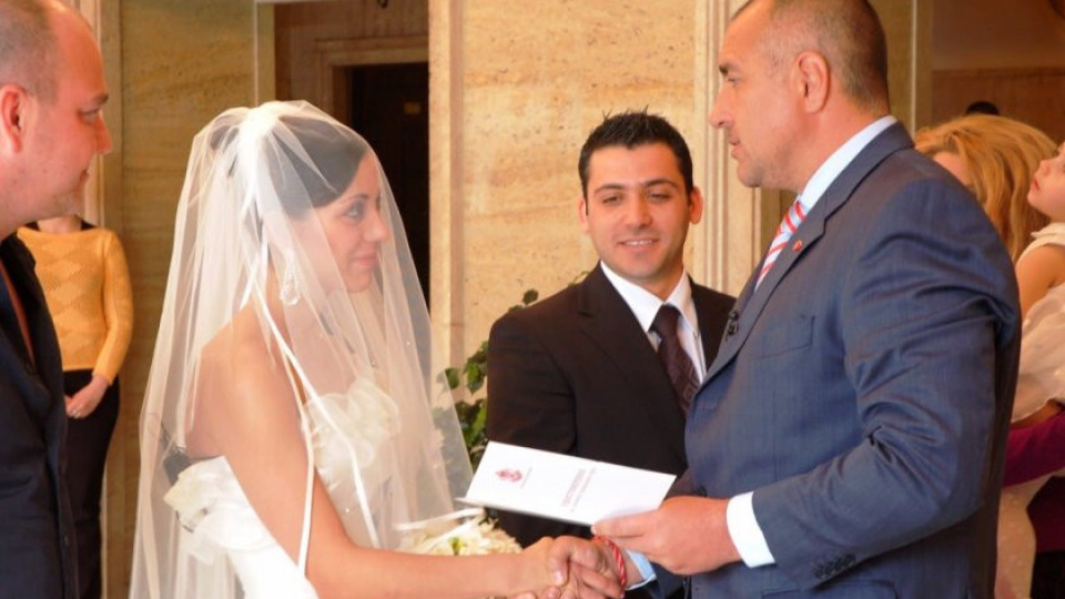 Брадърът Здравко се похвали с 19 години брак! Близки до него: И 50 може да направи, щом жена му прощава изневерите! (ВИЖ ТУК)