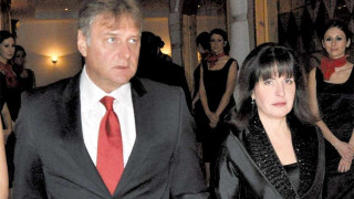 Фамилна прокоба: Жени Живкова се развежда месеци след самоубийството на Тодор Славков