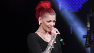 Жана Бергендорф стресна с вида си! Оплешивява ли или се зарязаха с любовницата си (Снимки)