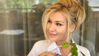 Защо Гала предпочита да спи по гръб? Причината е изумителна