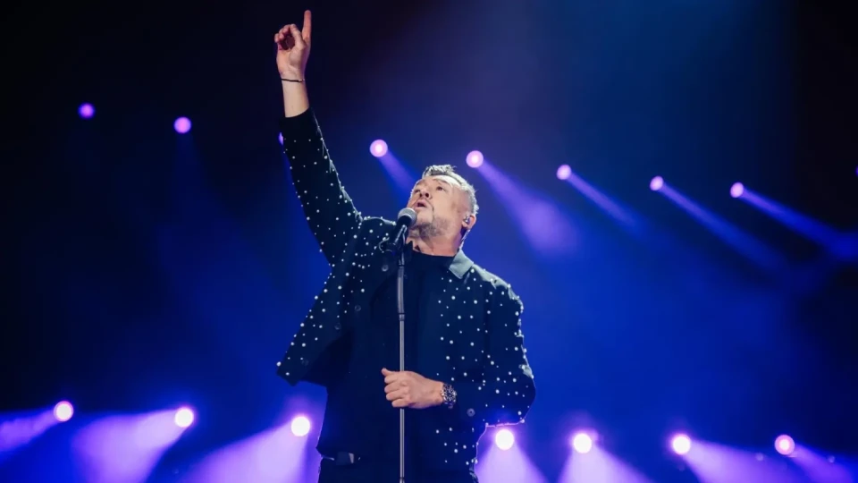 Какво се случва: Любо Киров отменя концерти? (Версиите разцепиха феновете му)