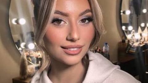 Най-после се престраши: Михаела Маринова показа гаджето си!Той й показал…(Много снимки)
