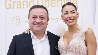 Жадна за слава! Виж къде се намърда годеницата на Димитър Рачков